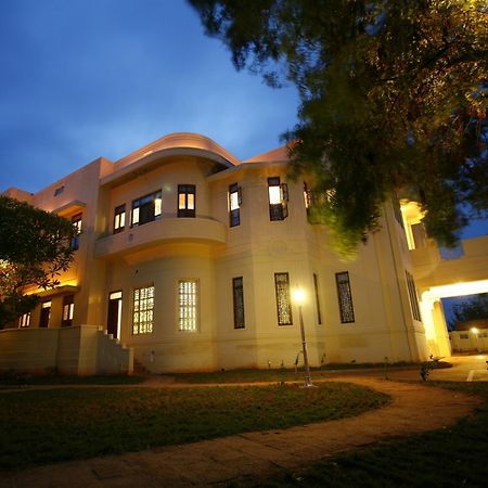 Visalam Chettinad Palace - A Cgh Earth Experience Kānādukāttān Exteriör bild