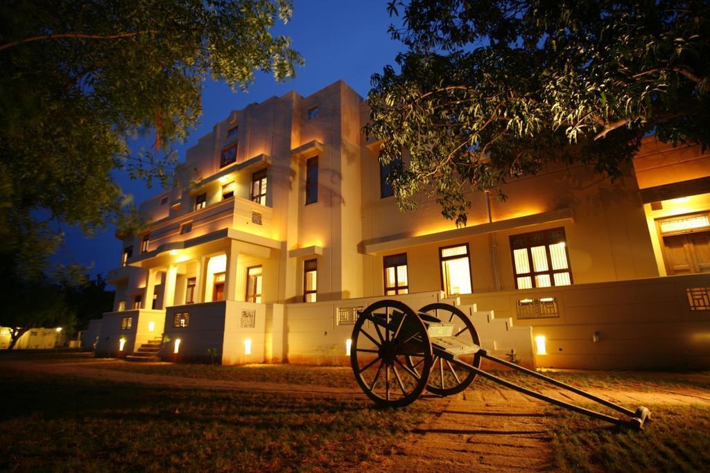Visalam Chettinad Palace - A Cgh Earth Experience Kānādukāttān Exteriör bild
