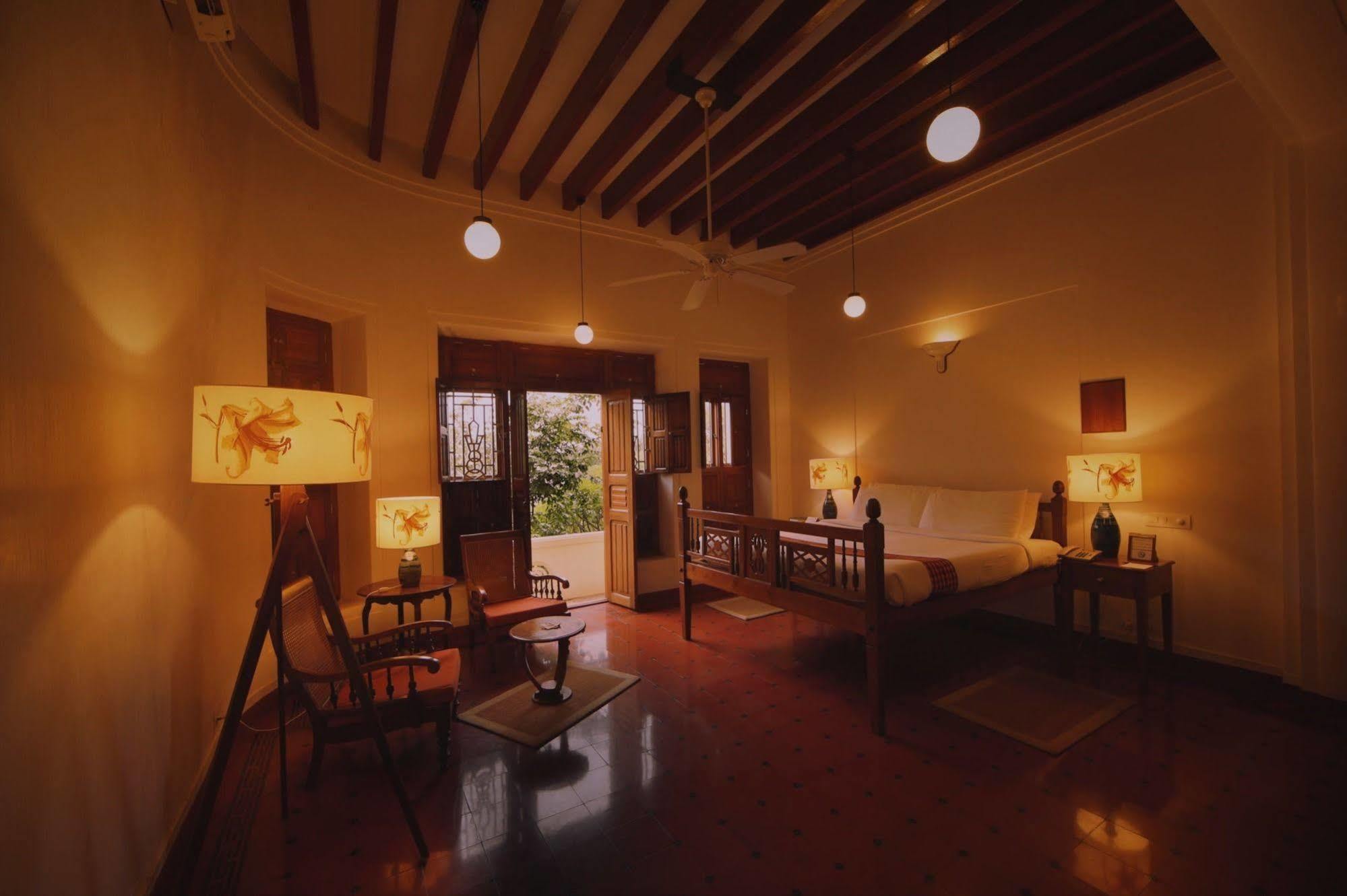 Visalam Chettinad Palace - A Cgh Earth Experience Kānādukāttān Exteriör bild