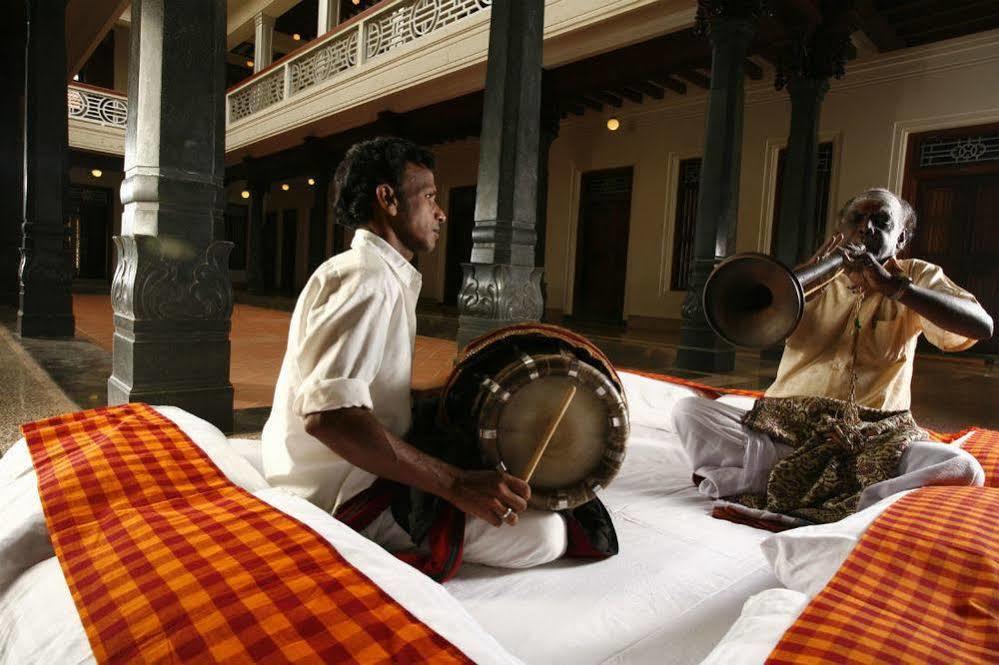 Visalam Chettinad Palace - A Cgh Earth Experience Kānādukāttān Exteriör bild