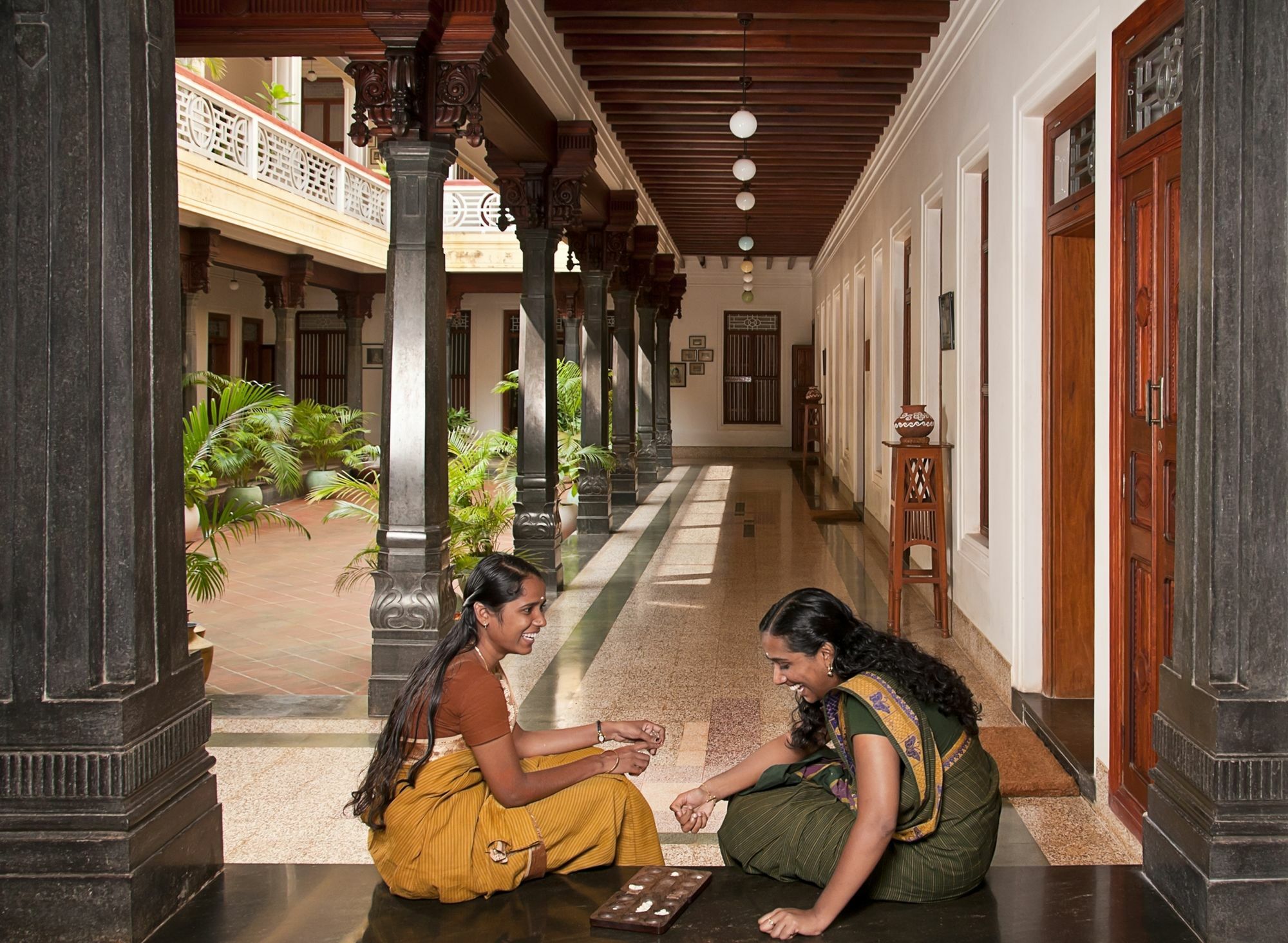 Visalam Chettinad Palace - A Cgh Earth Experience Kānādukāttān Exteriör bild